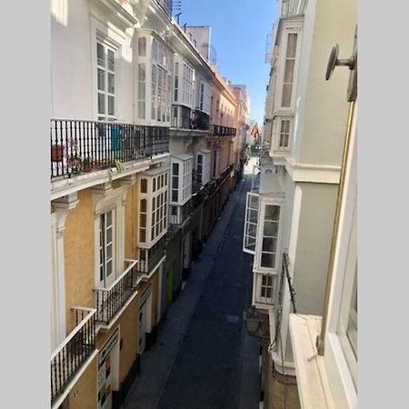 Gatu Premium Villa Libertad, Preferente Mayores De 25 Anos Y Familias Cadiz Bagian luar foto